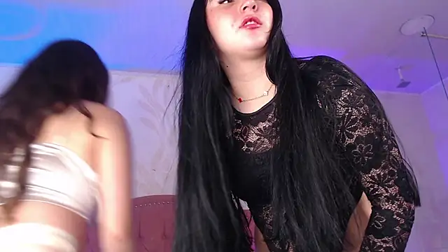 Emmy Palacios online show from December 2025 11:50:01 AM