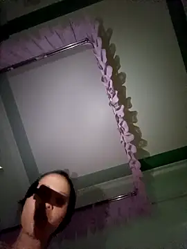 Snapshot of LylyCii69 chatting on October 2025 01:34:01 PM LylyCii69 online show from October 2025 01:34:01 PM