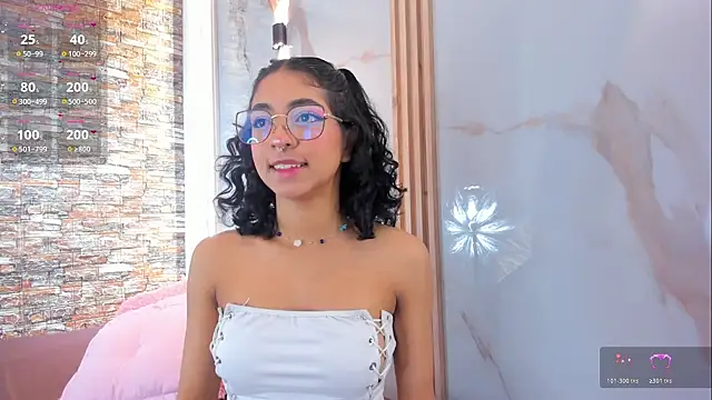 Victoria Dubois  online show from October 2025 12:48:02 PM
