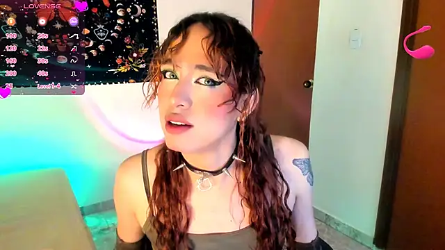 AdelineEsposito online show from November 2025 04:30:01 PM