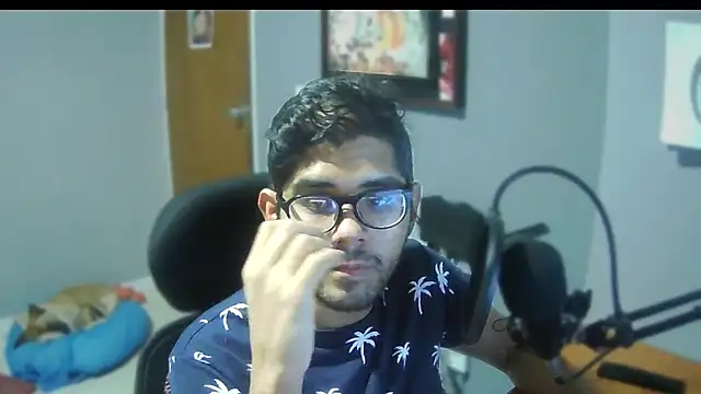 MoAntoMora online show from November 2025 10:21:02 PM