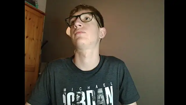 Erick Taylor3 online show from December 2025 07:54:02 PM