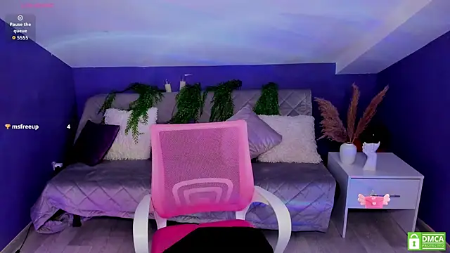 MadamMilly  online show from November 2025 06:22:01 AM