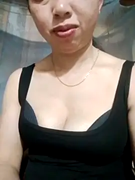 TRIEUTRIEU20 online show from April 2026 04:26:01 PM