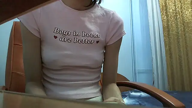 Snapshot of andreea713 chatting on February 2026 02:43:02 PM andreea713 online show from February 2026 02:43:02 PM