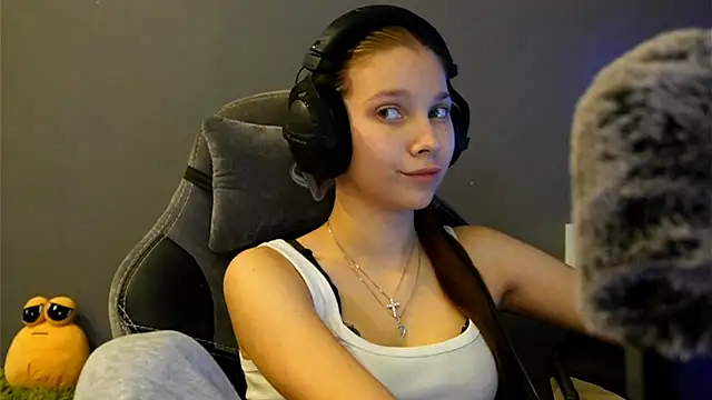 Softixq online show from December 2025 02:47:02 PM