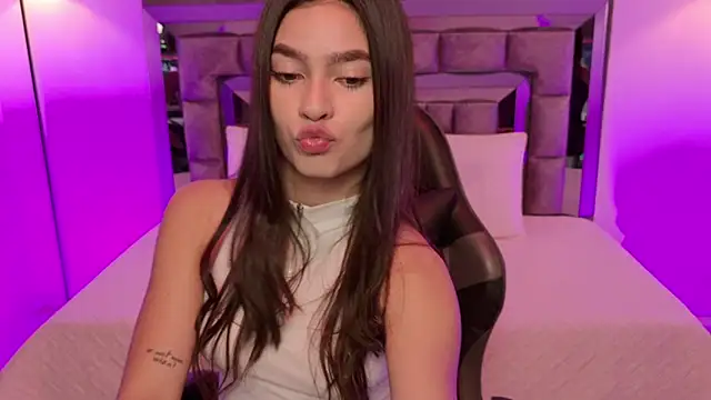 Bella Clark2 online show from November 2025 04:55:02 AM