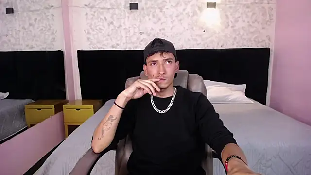 SavageLover  online show from November 2025 03:39:02 AM