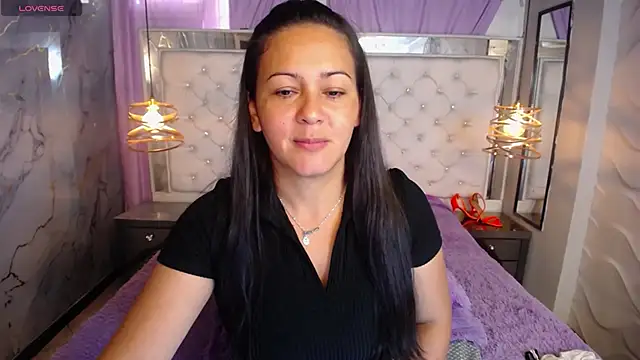 Melissa-roberts online show from November 2025 02:38:01 PM