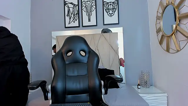 adams bobby online show from November 2025 11:34:02 AM