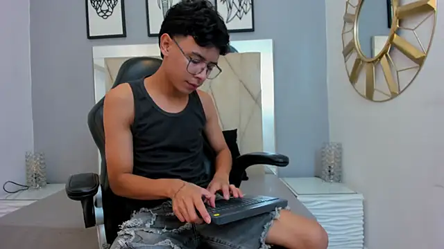 adams bobby online show from March 2026 11:06:01 AM