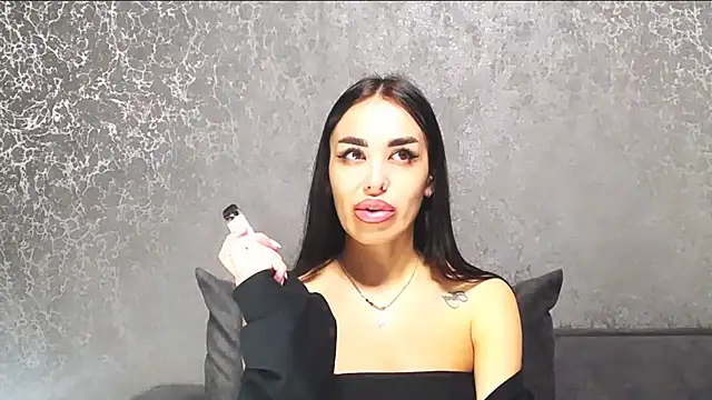 velvetveyraX online show from March 2026 05:02:01 PM