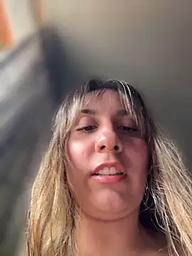 sarah honey   online show from April 2026 07:19:02 PM