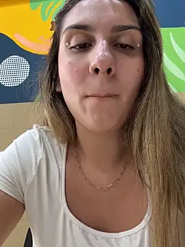 sarah honey   online show from April 2026 03:43:01 PM