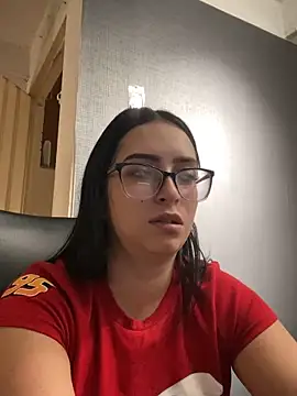 Kloe Novoa online show from February 2026 01:39:02 PM