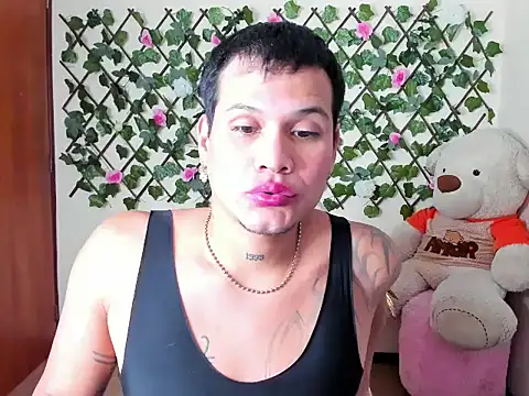 Snapshot of Madeline_ferrara chatting on October 2025 06:35:02 PM Madeline ferrara online show from October 2025 06:35:02 PM