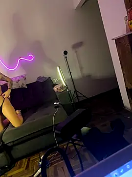 Hannahinfame online show from November 2025 07:54:01 AM