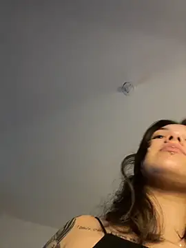 Hannahinfame online show from December 2025 11:25:02 PM