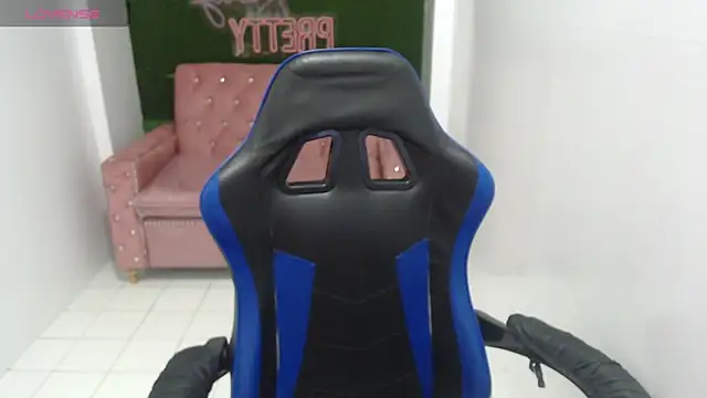 Snapshot of velvetvixen_t chatting on November 2025 07:23:01 PM velvetvixen t online show from November 2025 07:23:01 PM