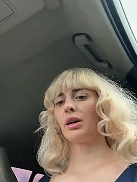 blondegirlx online show from June 2026 12:50:02 PM