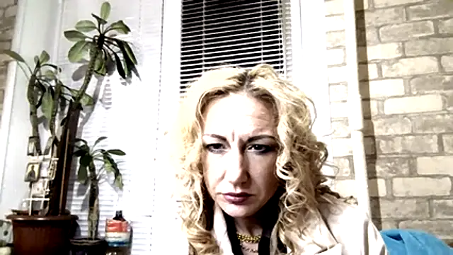 Snapshot of LilaniLoverx chatting on November 2025 04:00:02 AM LilaniLoverx online show from November 2025 04:00:02 AM