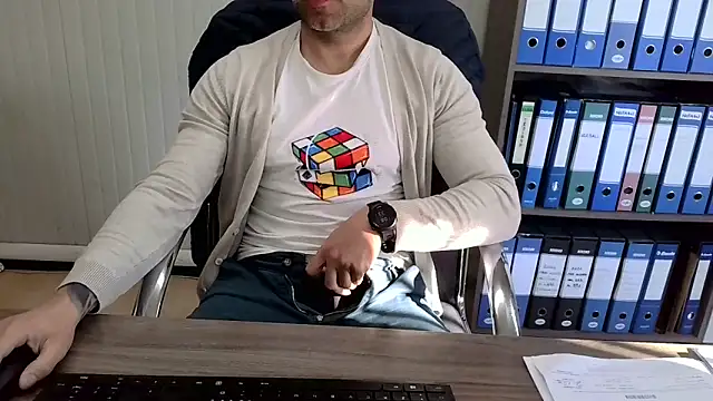 Evasionee online show from March 2026 07:34:02 AM