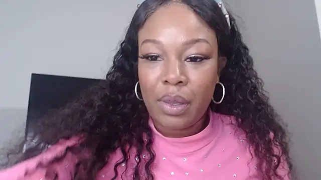 Snapshot of SweetieP11 chatting on October 2025 02:32:02 PM SweetieP11 online show from October 2025 02:32:02 PM