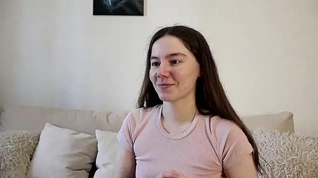 Petalwren online show from April 2026 10:40:02 AM