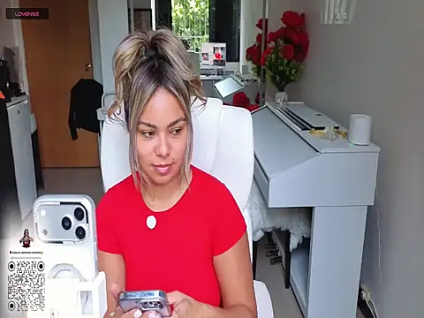 diosadeluniverso online show from May 2026 12:24:01 PM