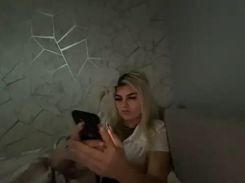 Snapshot of rosie-hipstergal chatting on November 2025 11:36:02 PM rosie-hipstergal online show from November 2025 11:36:02 PM