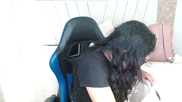 AliceSmity  online show from March 2026 12:00:02 PM