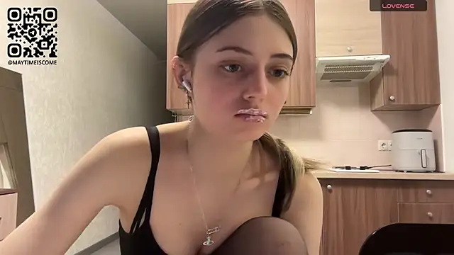 AidaGloshen online show from April 2026 03:57:02 PM