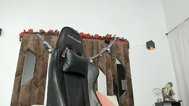 MATEO DILUCA online show from December 2025 10:21:02 AM