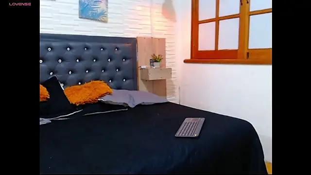 Tribilin ht online show from March 2026 10:27:02 PM