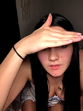 Snapshot of KirbyEarlss chatting on November 2025 10:34:02 PM KirbyEarlss online show from November 2025 10:34:02 PM