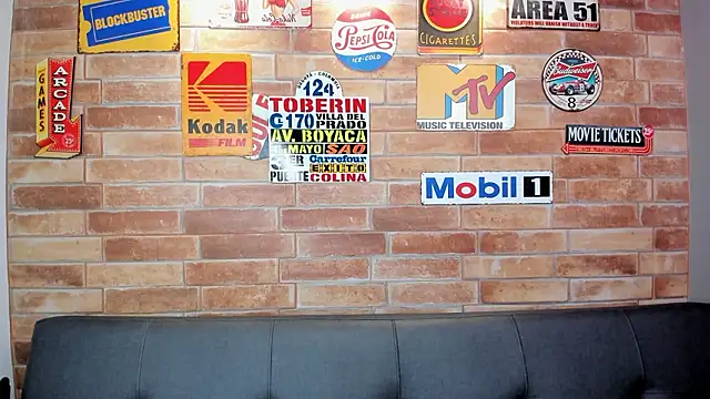 foxy sharlotte online show from March 2026 06:13:01 PM