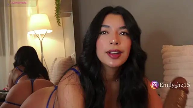 Snapshot of Missemily_11 chatting on June 2026 09:36:02 AM Missemily 11 online show from June 2026 09:36:02 AM