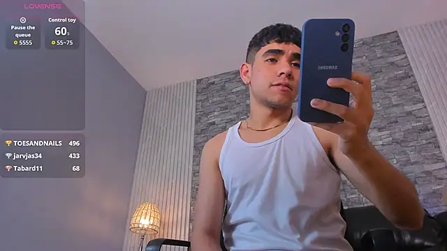 zack joness18 online show from November 2025 05:28:02 AM