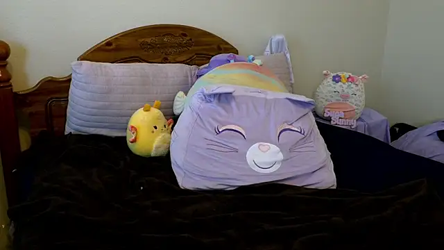 sugasunny04 online show from April 2026 09:39:33 PM