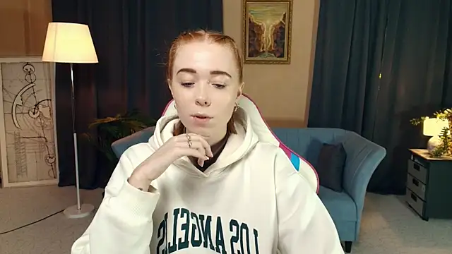 AddieOsler online show from November 2025 07:46:02 PM