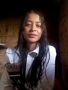 Tinaa18Love online show from November 2025 07:24:02 PM