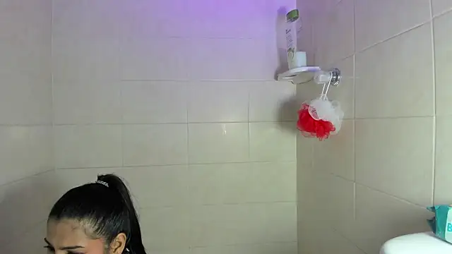 Leyacopper  online show from February 2026 11:27:02 PM