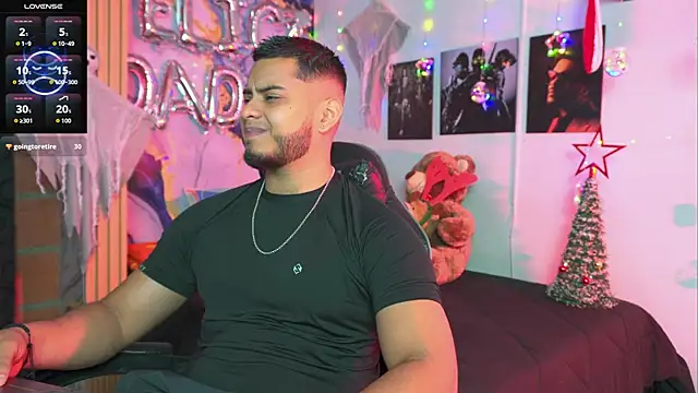 Tiler wolker online show from December 2025 03:44:02 AM