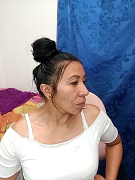 Esmeralda 546 online show from February 2026 09:53:02 PM