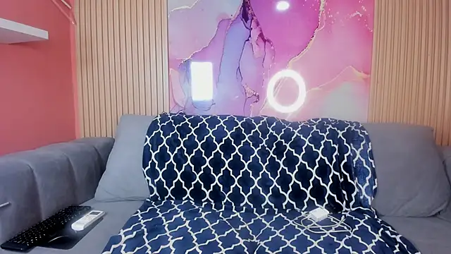 NhoanBrunette online show from November 2025 12:31:02 PM