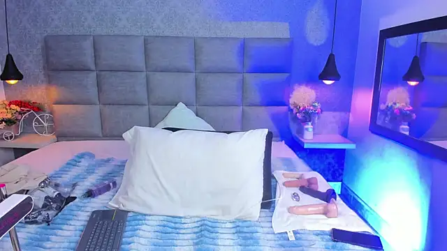 Luna Bella3 online show from January 2026 11:01:01 AM