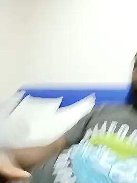 shoodly99 online show from October 2025 01:53:02 AM