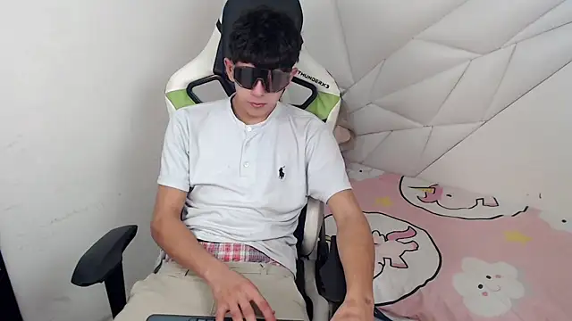 Cash G  online show from November 2025 08:35:02 PM