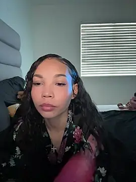 nikkiloveee online show from February 2026 08:38:01 PM