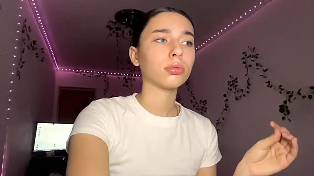 LilithFlamey online show from November 2025 04:18:02 PM